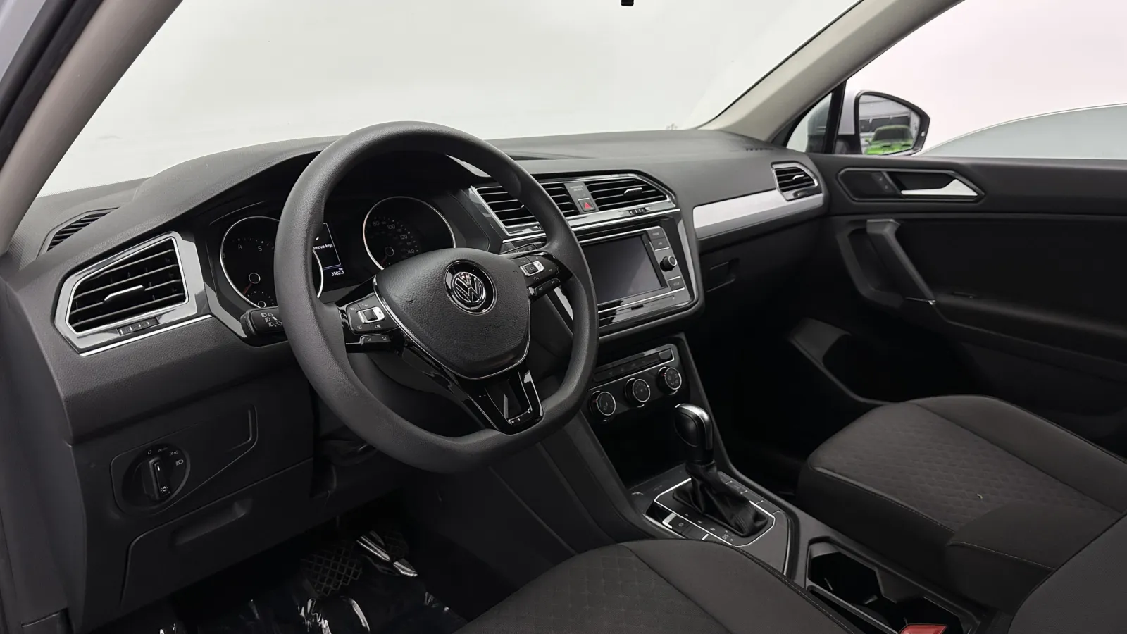 Volkswagen Tiguan photo 11