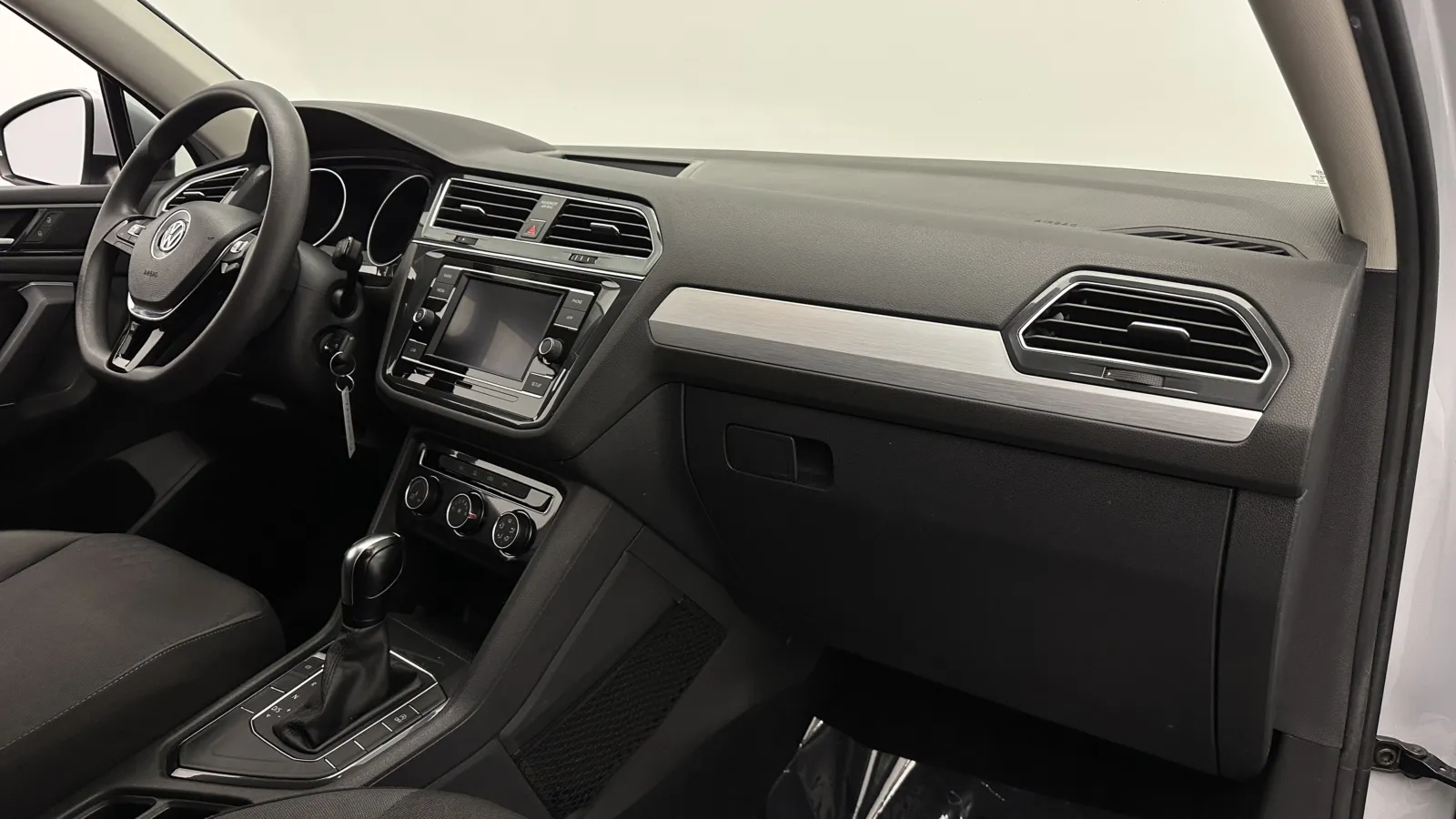 Volkswagen Tiguan photo 32