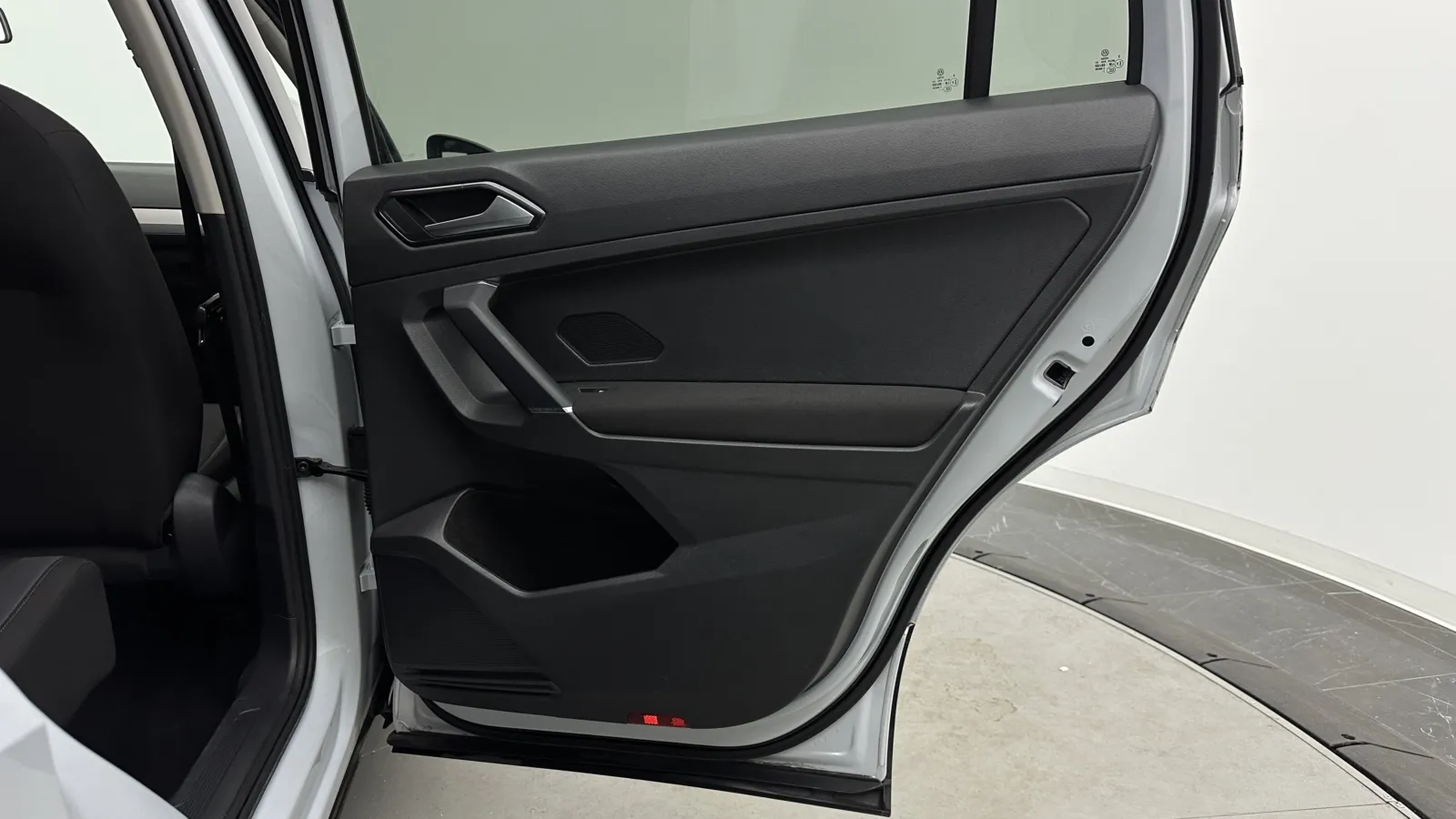 Volkswagen Tiguan photo 26
