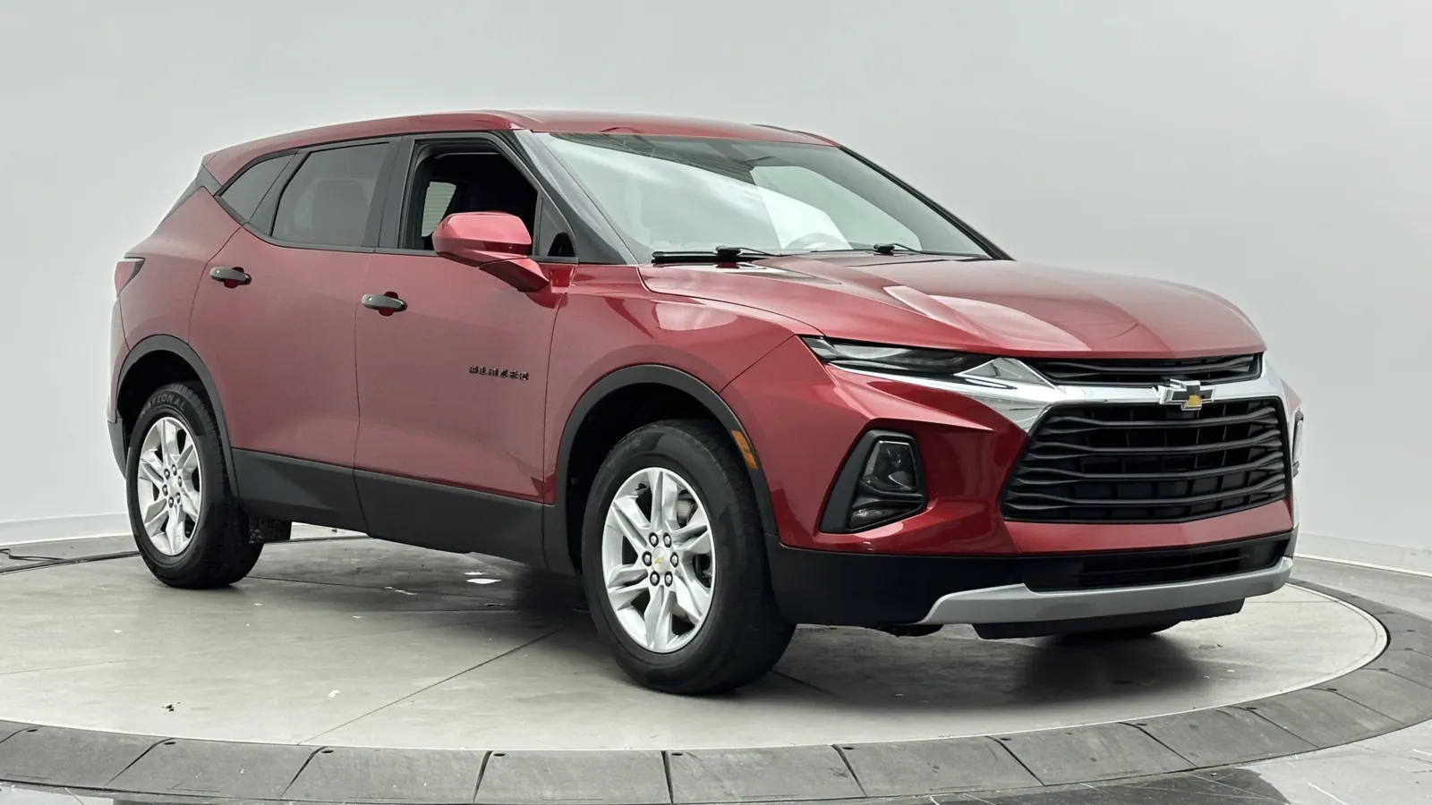 Chevrolet Blazer photo 3