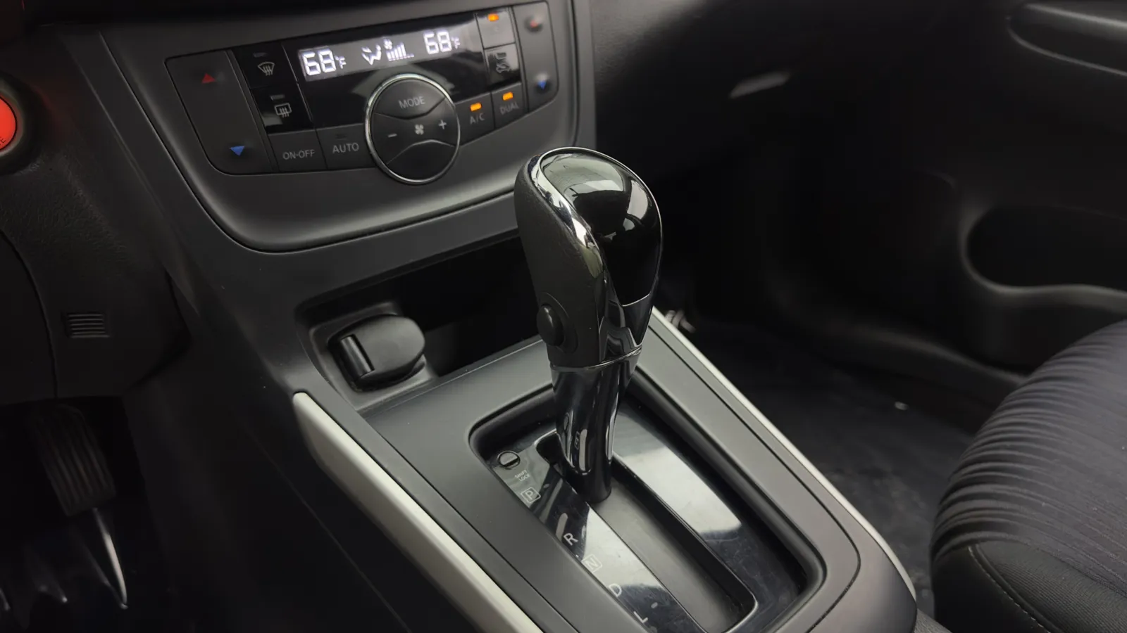 Nissan Sentra photo 15