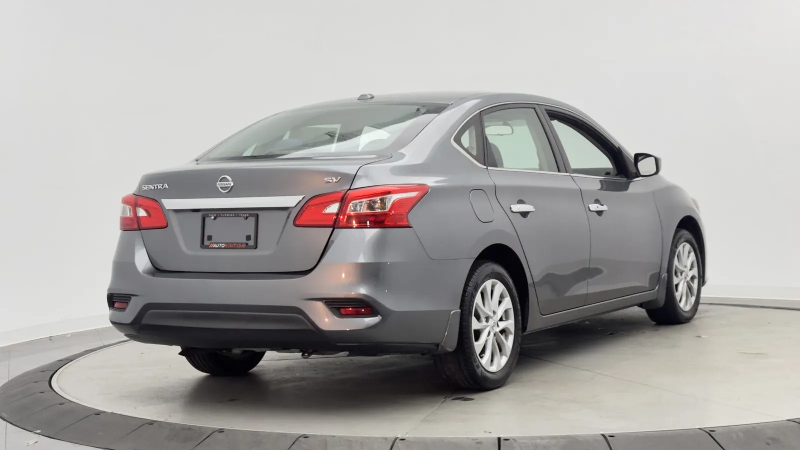 Nissan Sentra photo 7