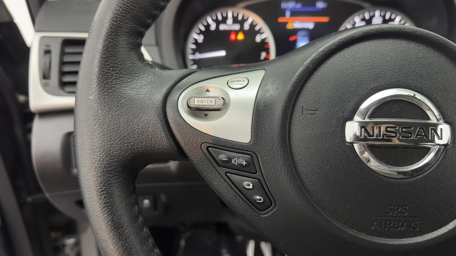 Nissan Sentra photo 19