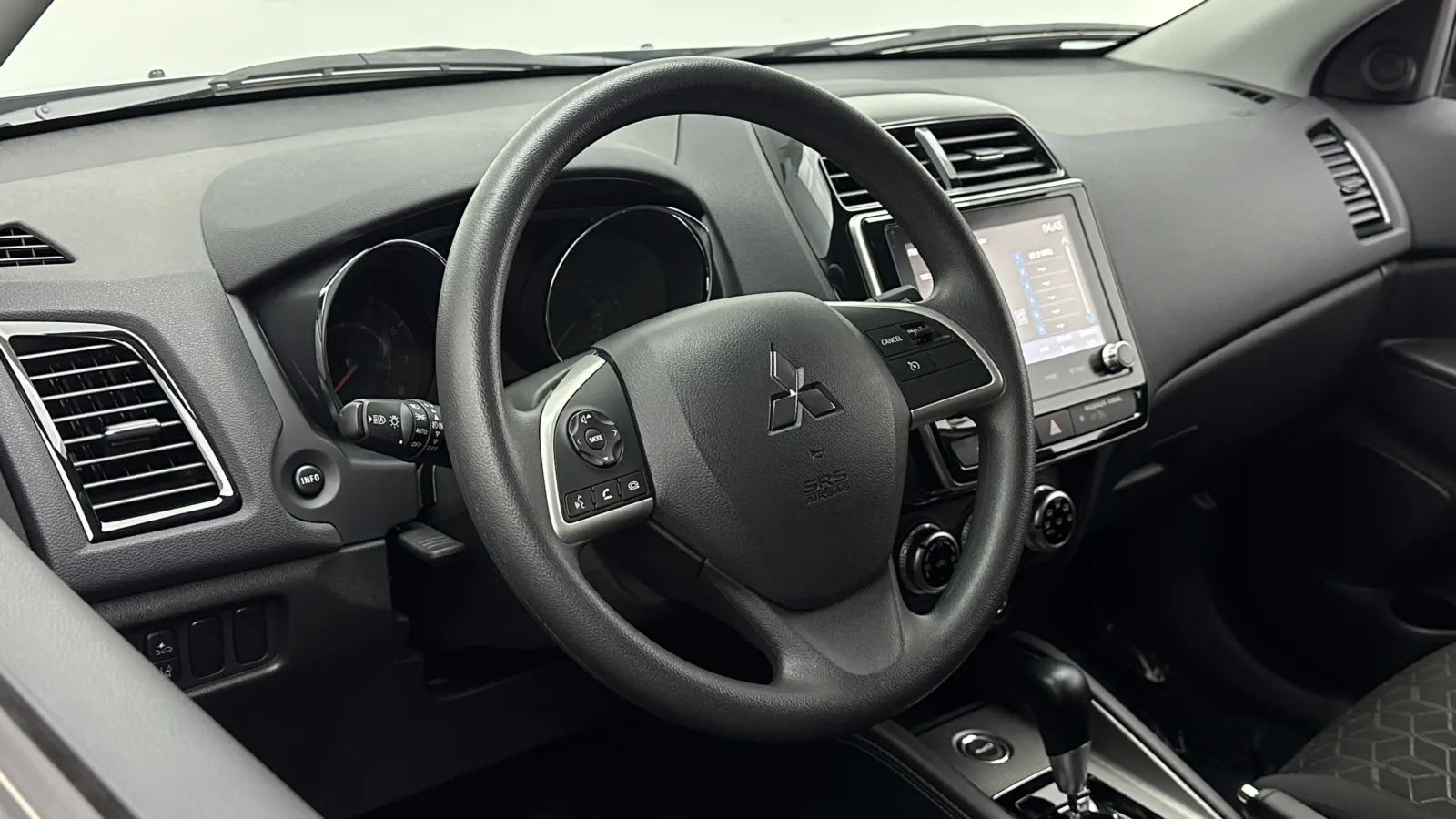 Mitsubishi Outlander Sport photo 8