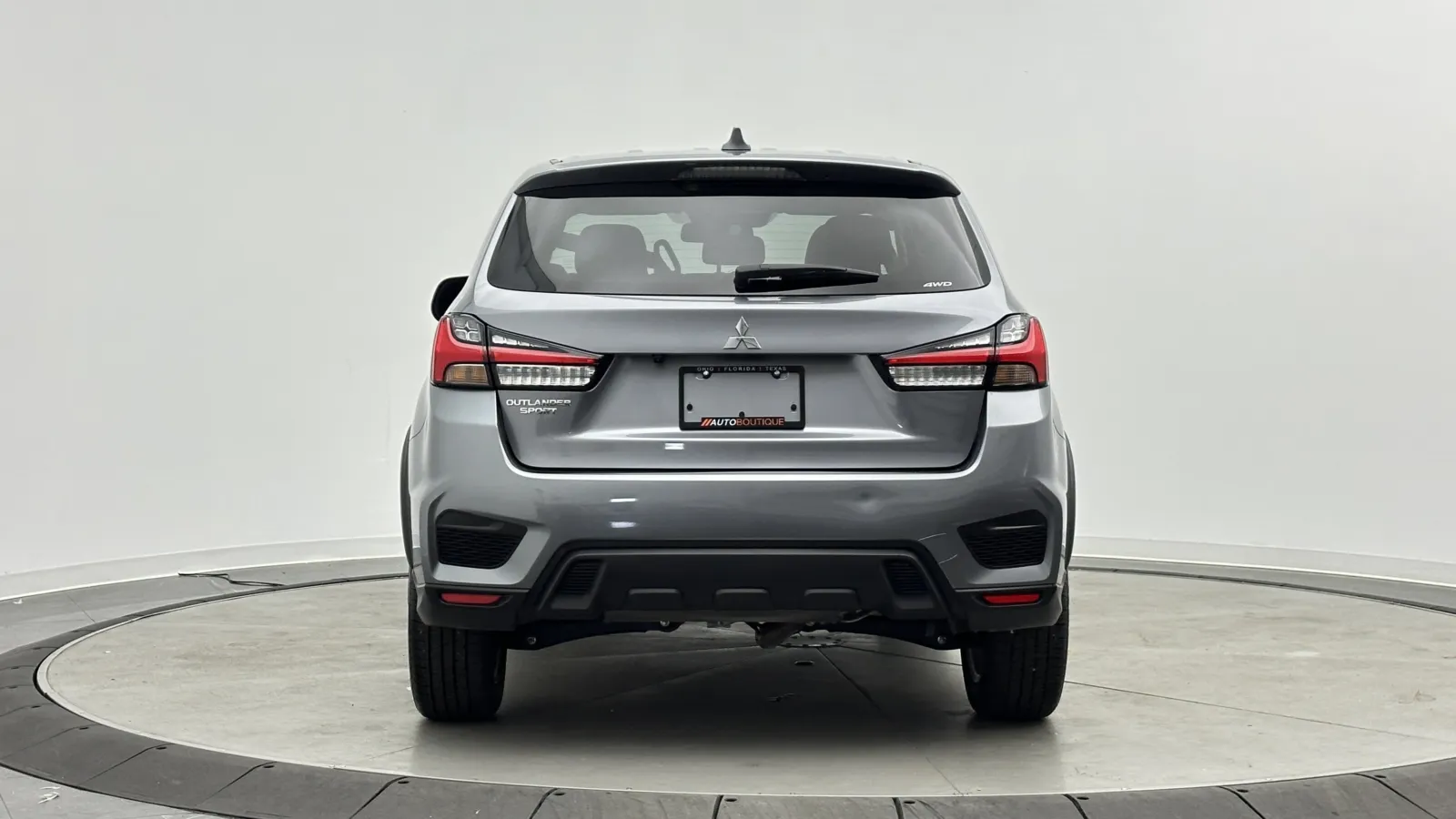 Mitsubishi Outlander Sport photo 6