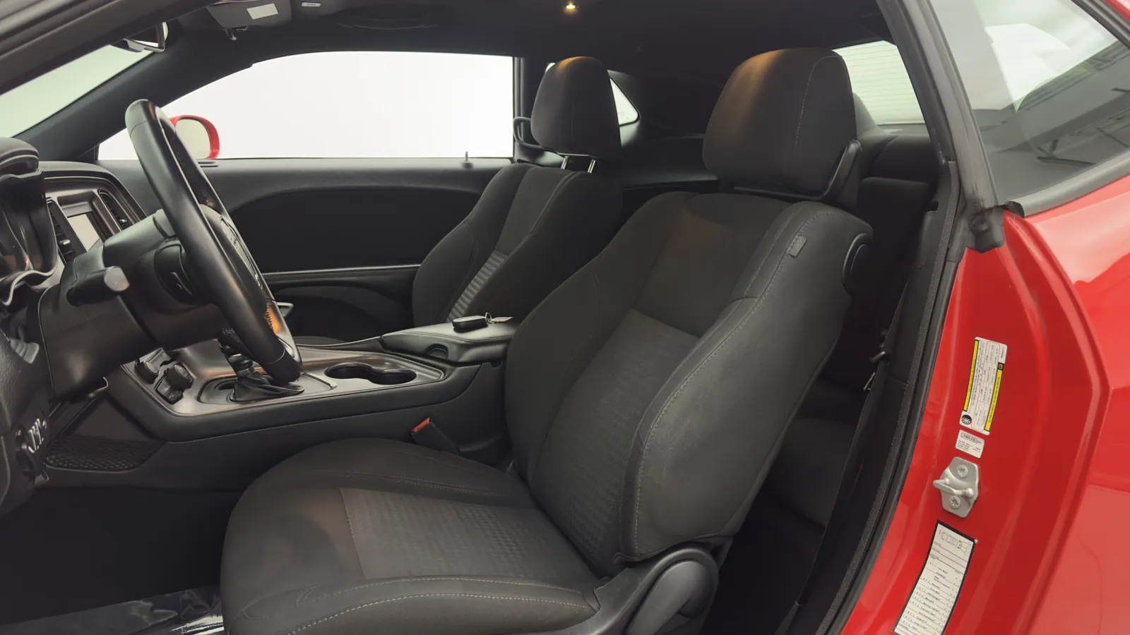 Dodge Challenger photo 14