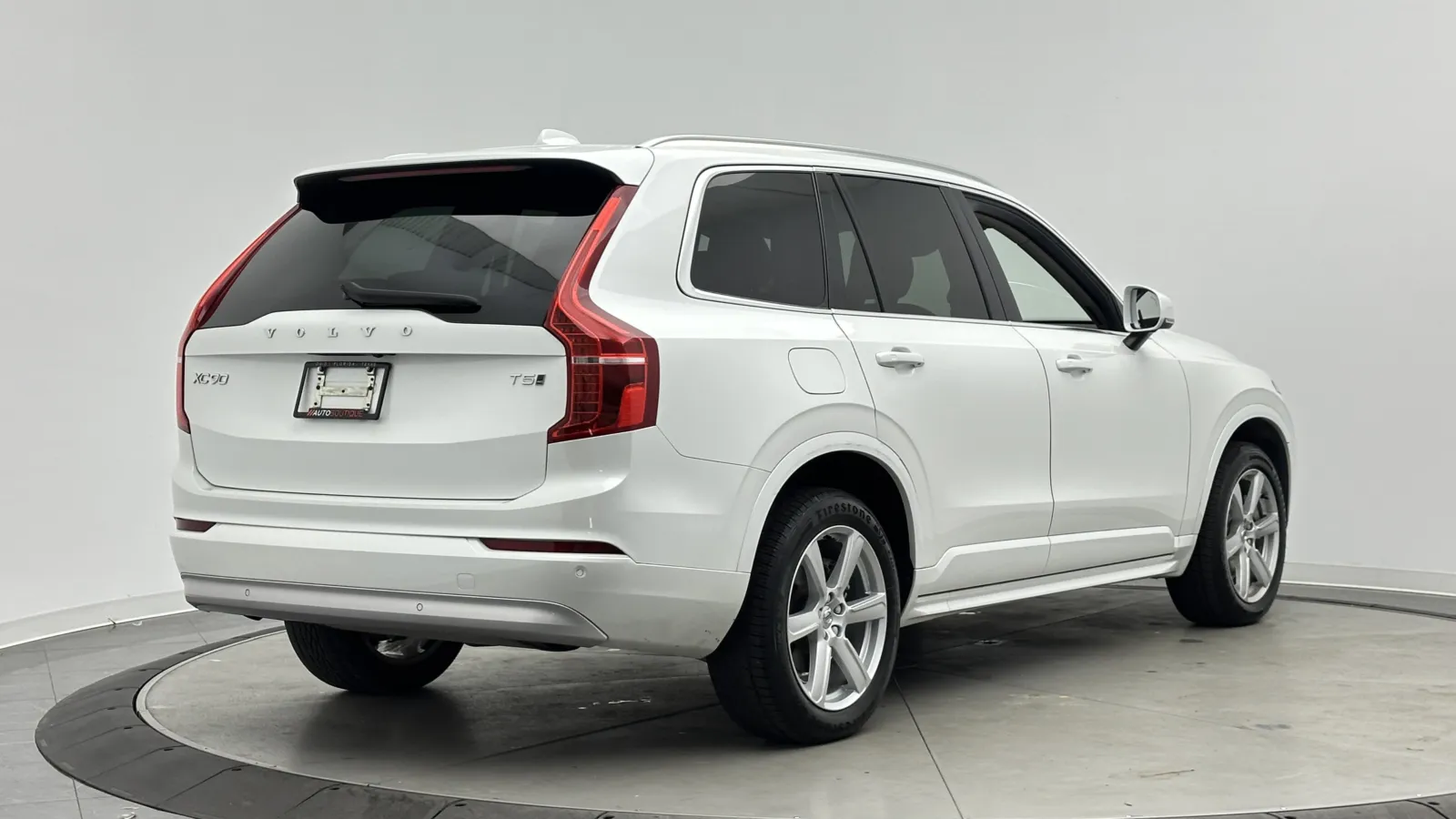 Volvo XC90 photo 8