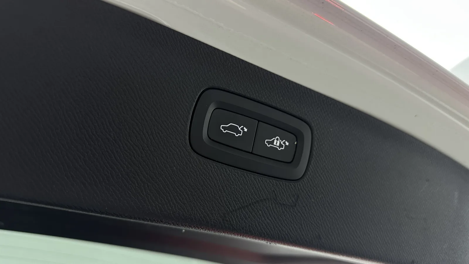 Volvo XC90 photo 33