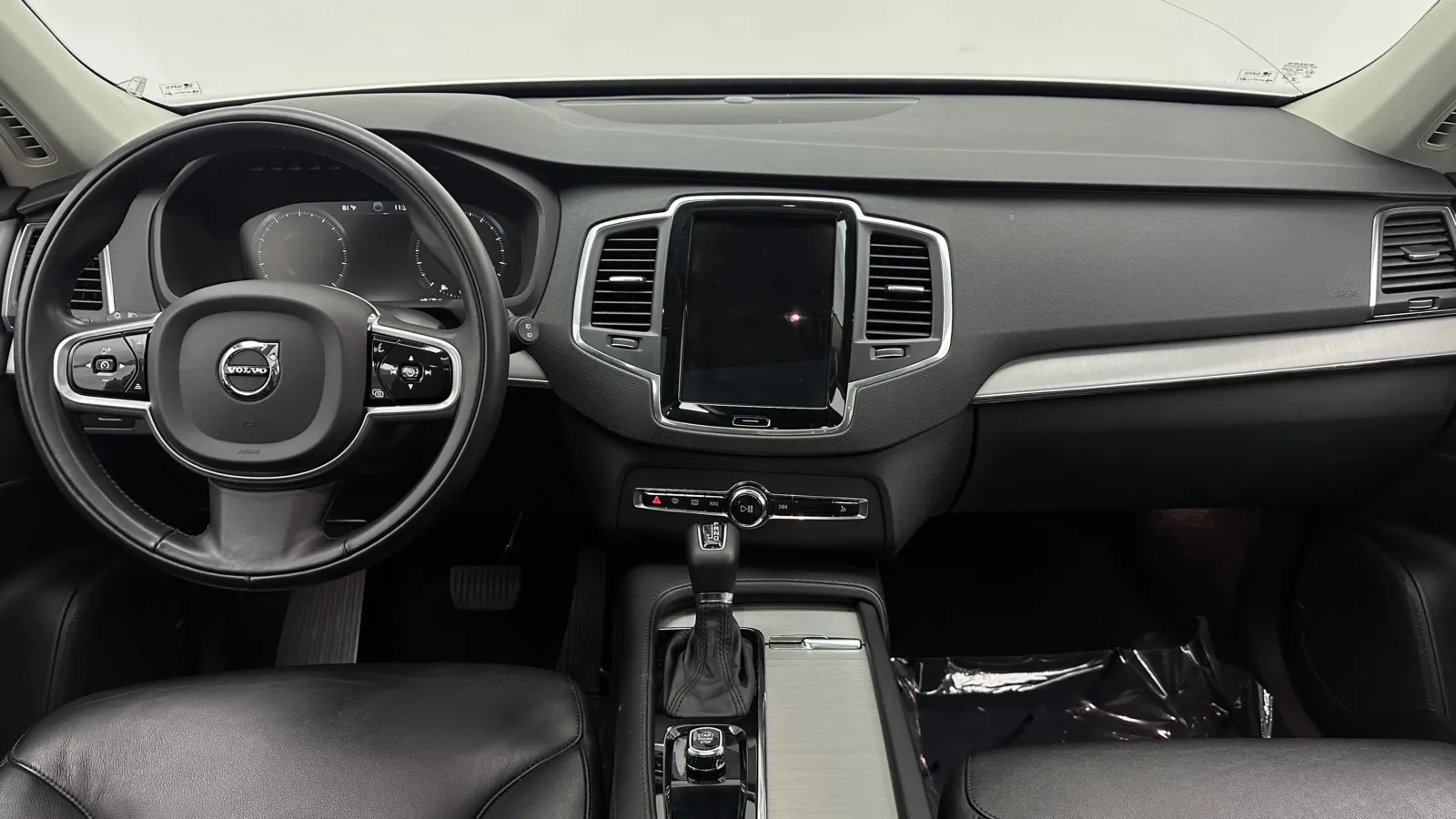 Volvo XC90 photo 29