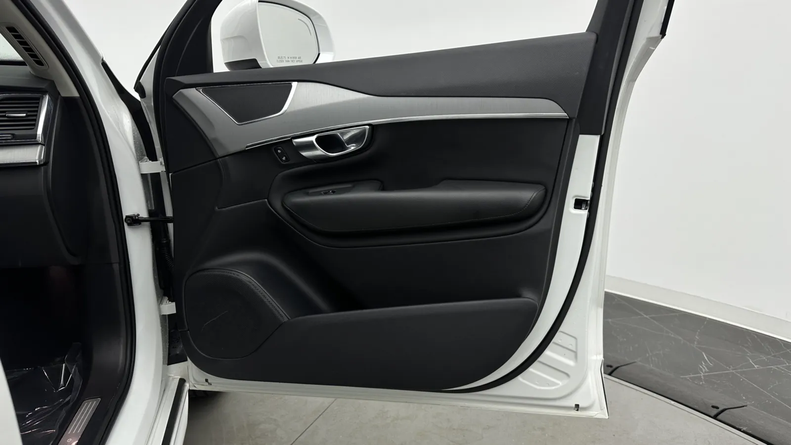 Volvo XC90 photo 37