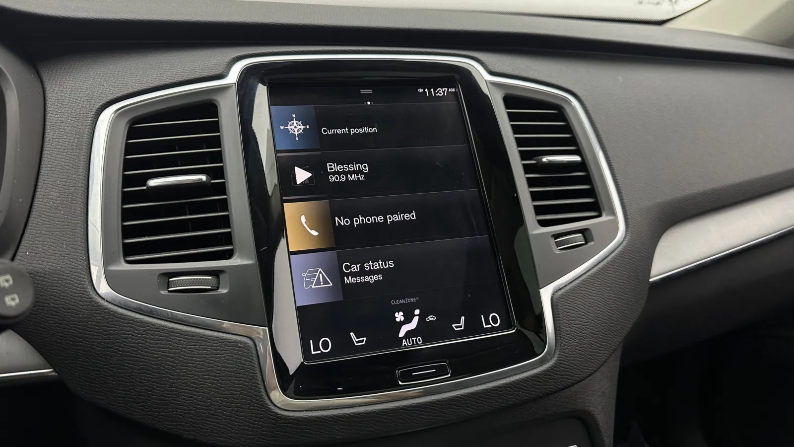 Volvo XC90 photo 19