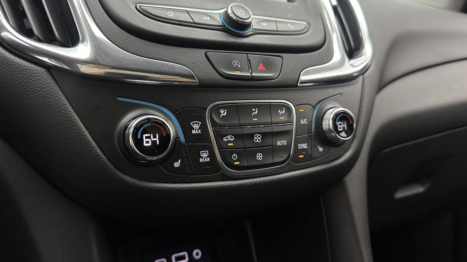 Chevrolet Equinox photo 18