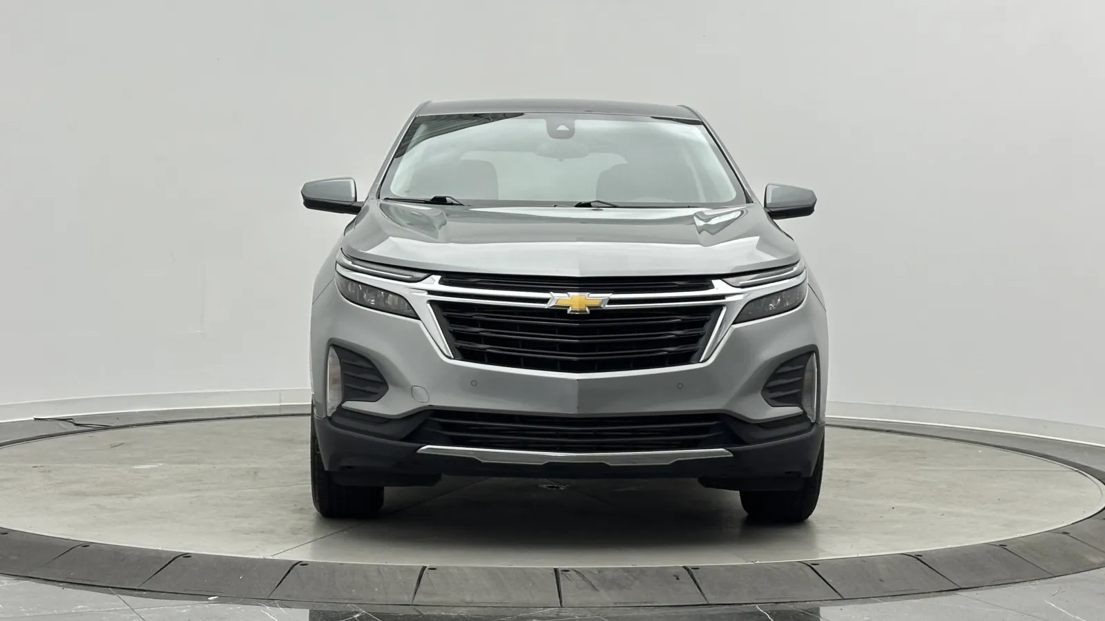 Chevrolet Equinox photo 2