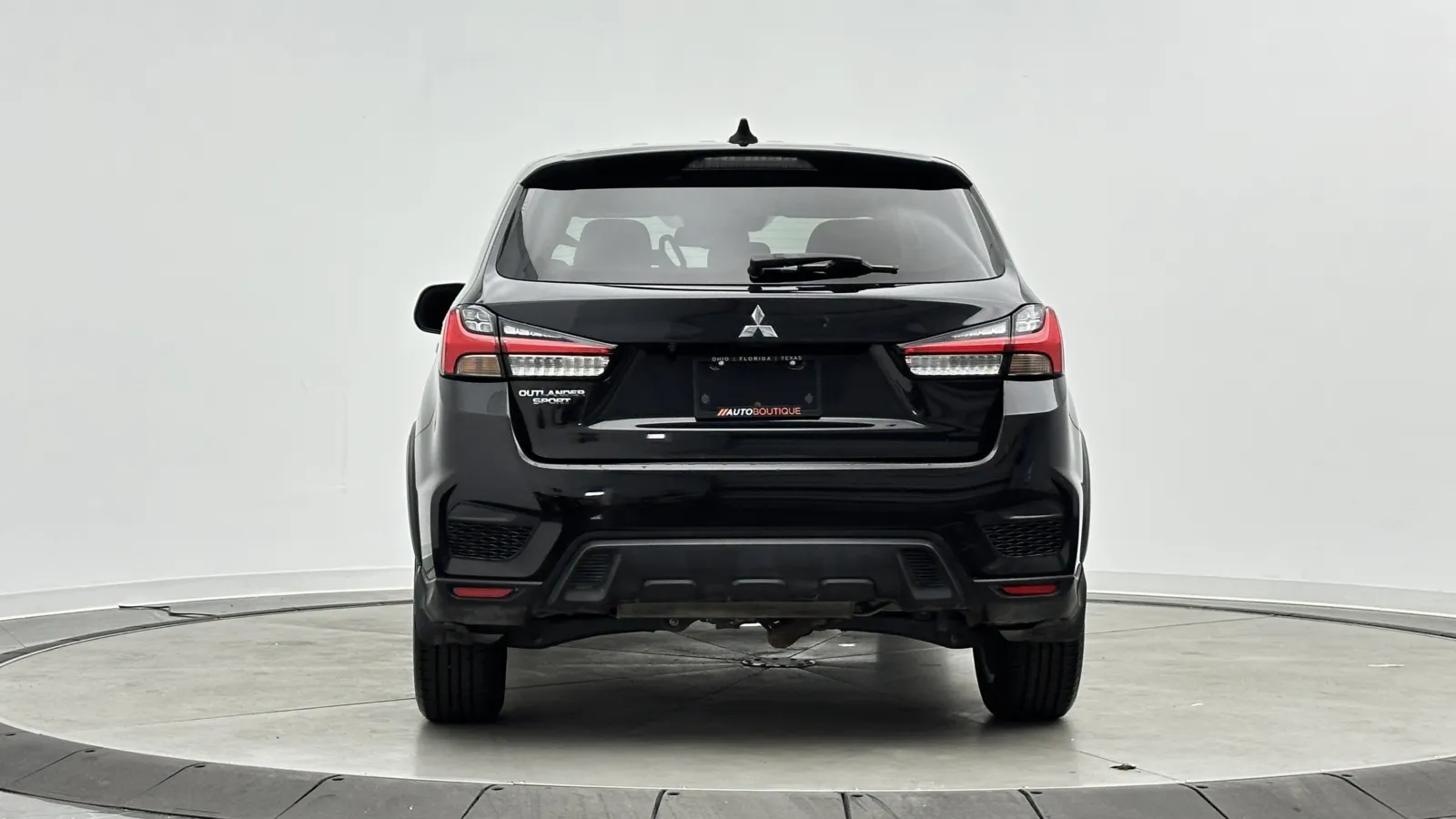 Mitsubishi Outlander Sport photo 6