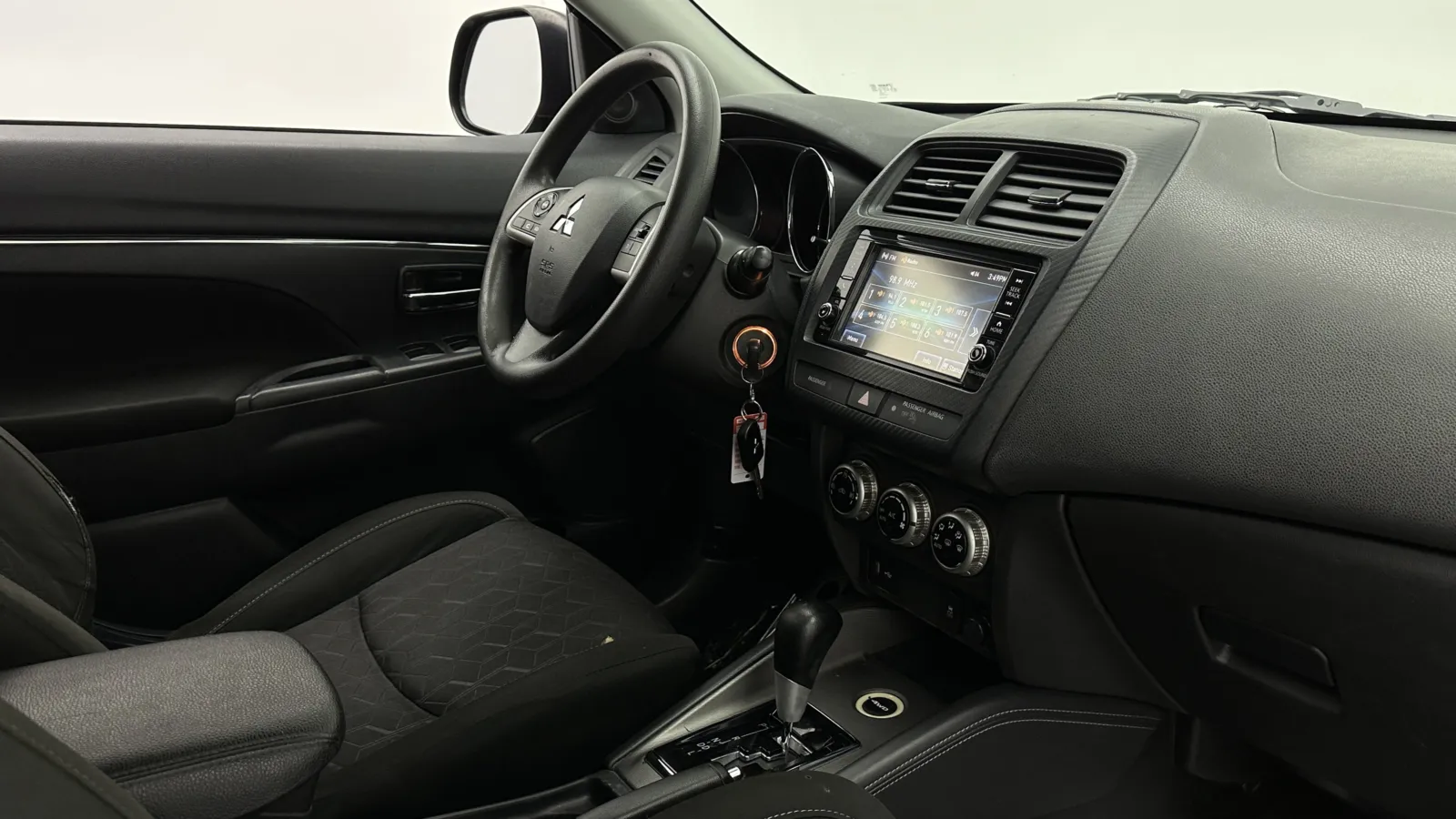 Mitsubishi Outlander Sport photo 31