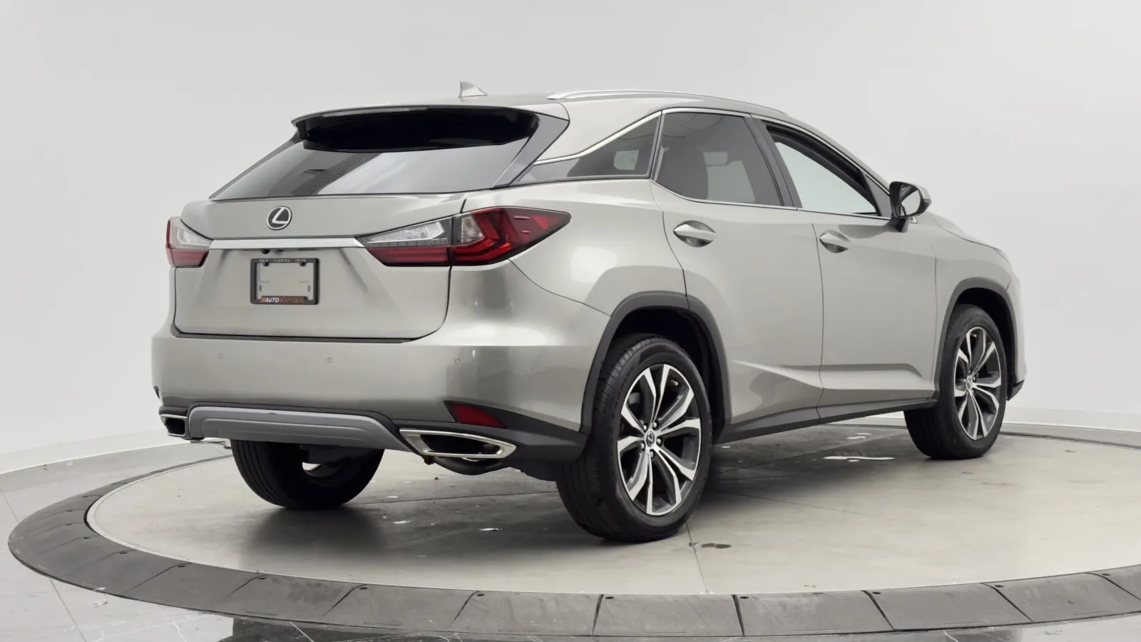 Lexus RX photo 8