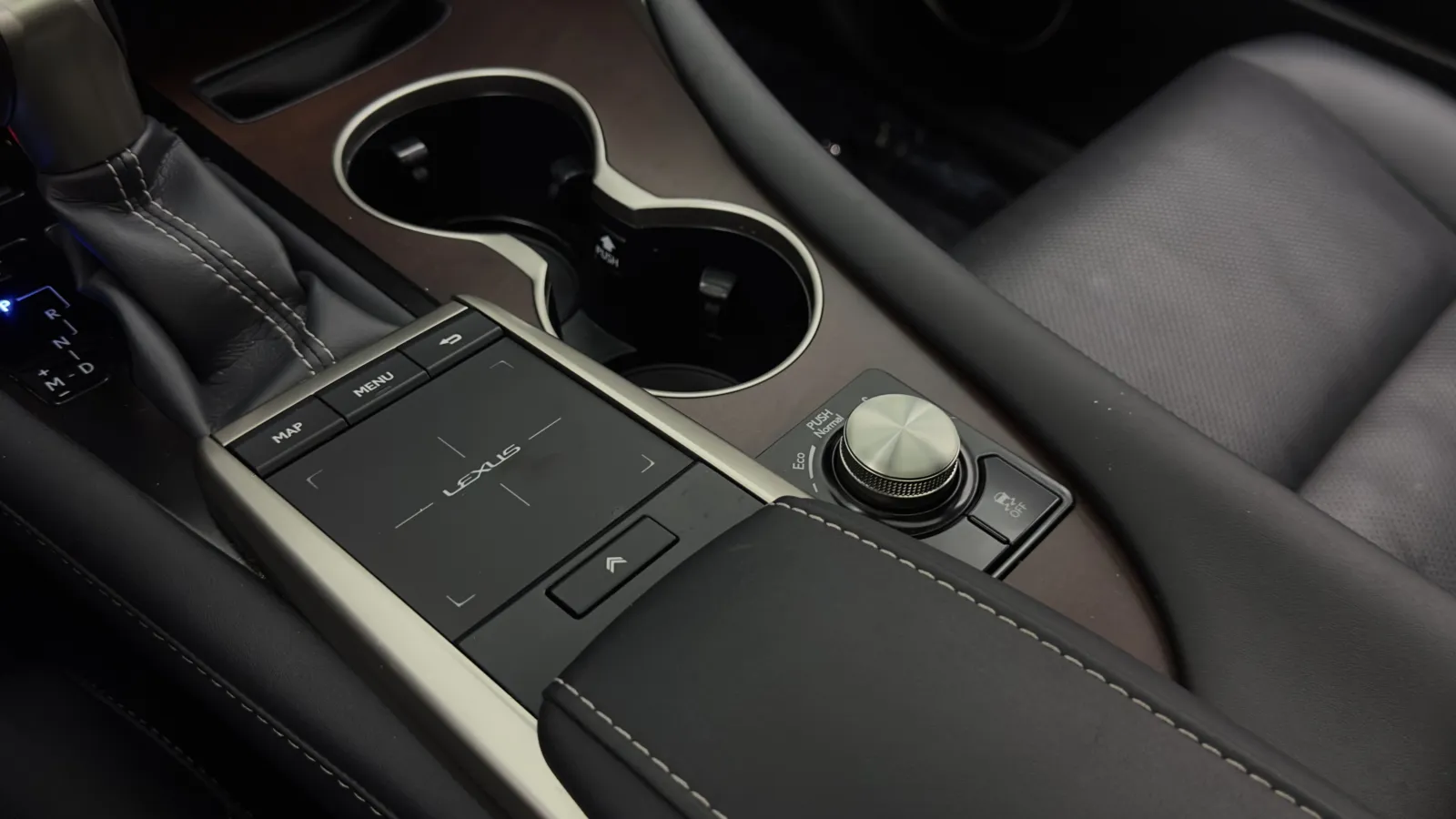 Lexus RX photo 22