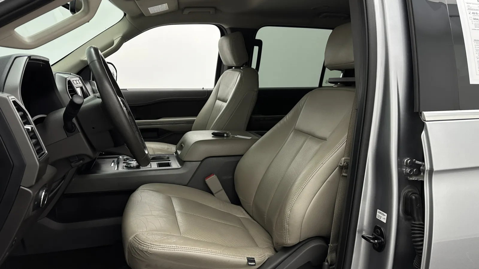 Ford Expedition MAX photo 14