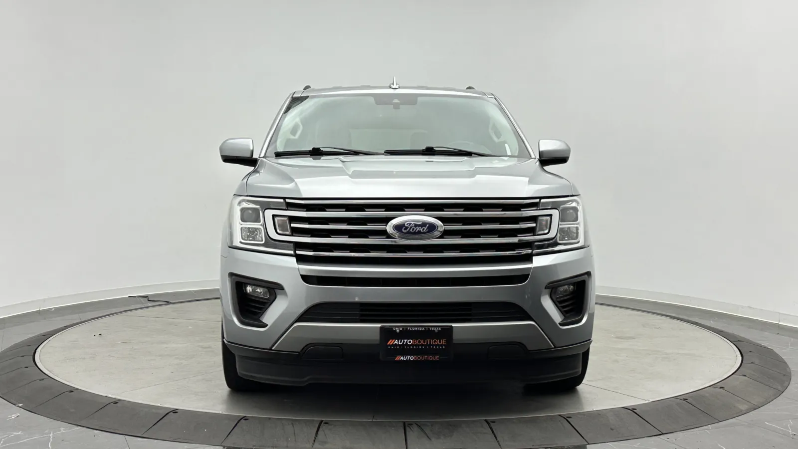 Ford Expedition MAX photo 2