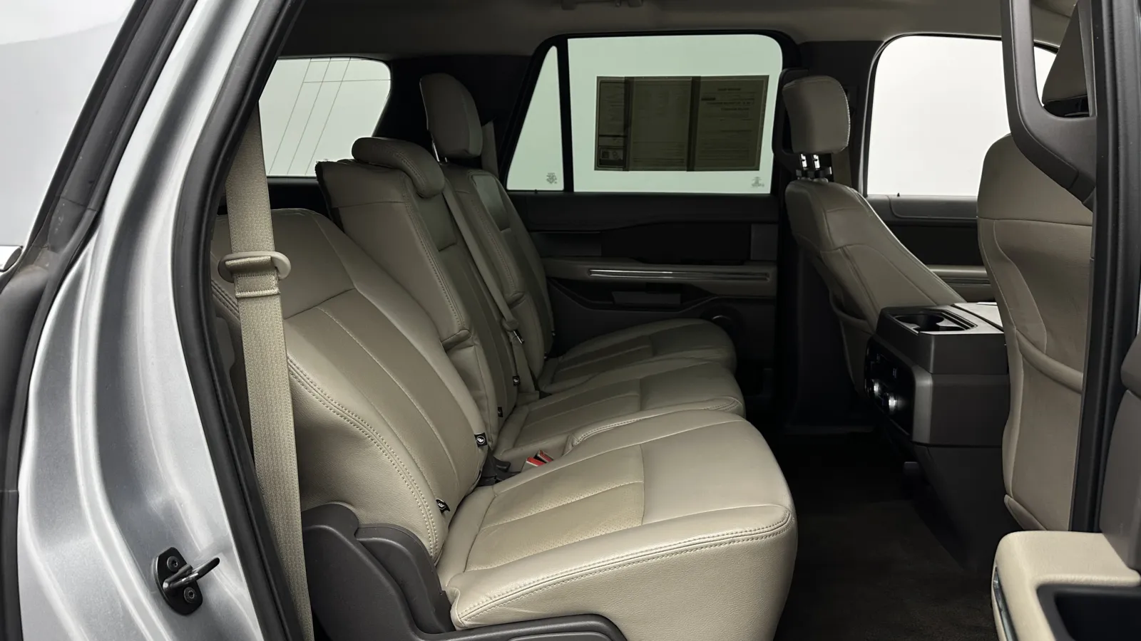 Ford Expedition MAX photo 34