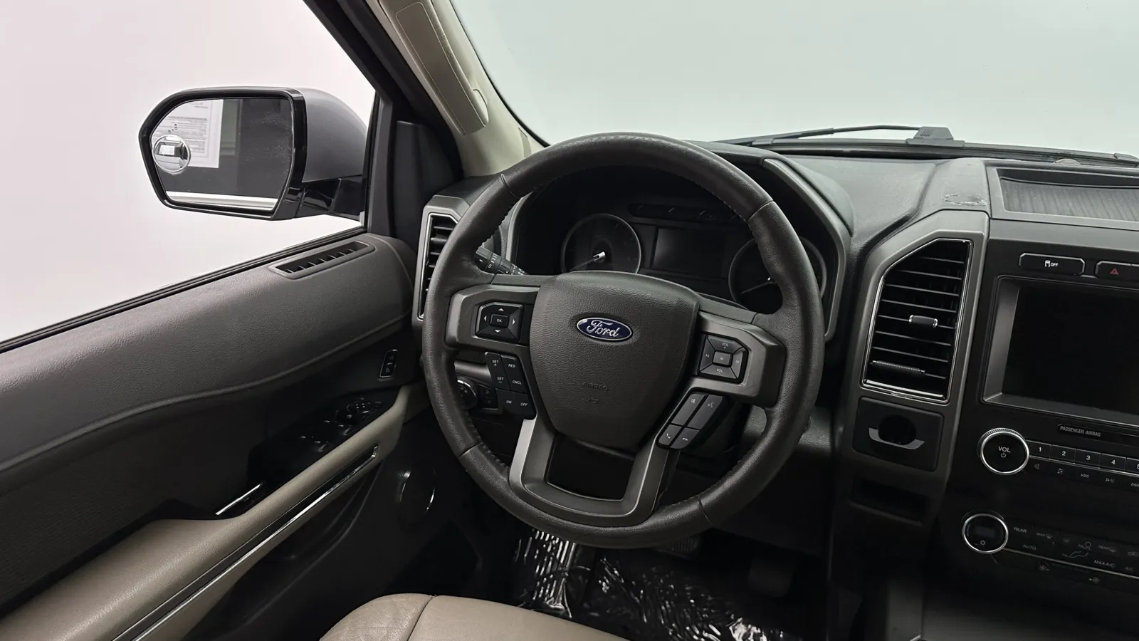 Ford Expedition MAX photo 28