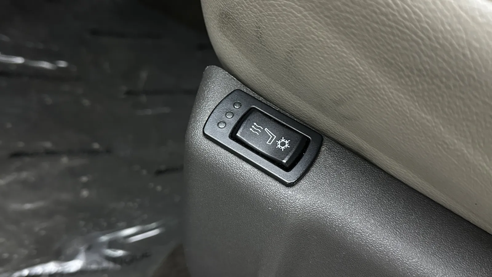 Ford Expedition MAX photo 15