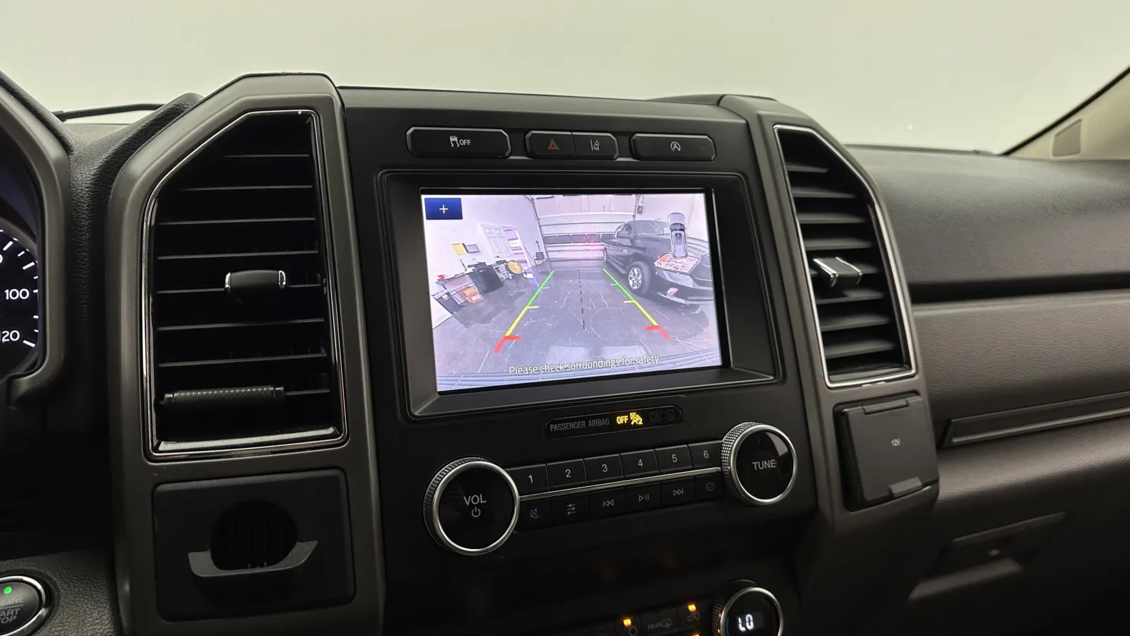 Ford Expedition MAX photo 19