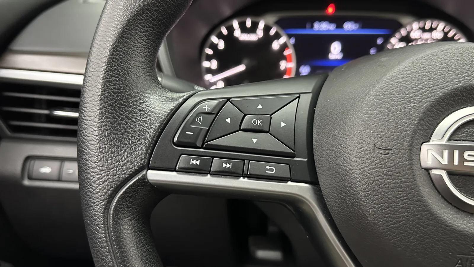 Nissan Altima photo 22