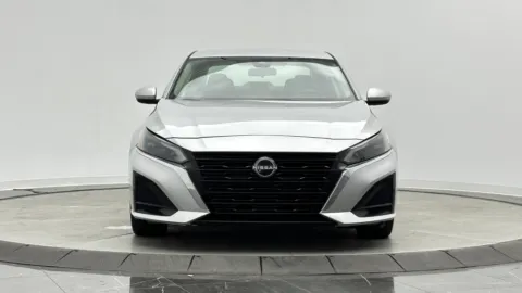 Photos of 2023 Nissan Altima 2.5 SV for sale in Jacksonville, FL at Auto Boutique Florida