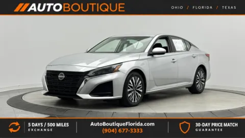 Silver 2023 Nissan Altima 2.5 SV for sale in Jacksonville, FL