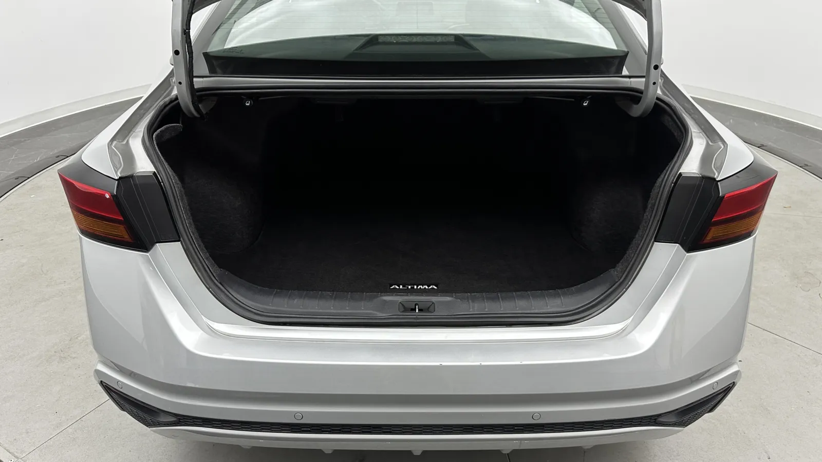 Nissan Altima photo 30