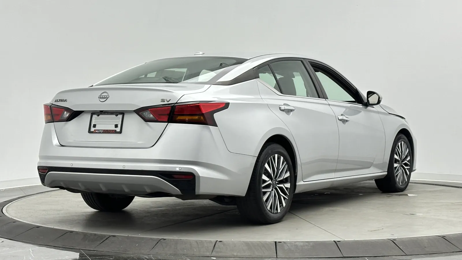 Nissan Altima photo 7