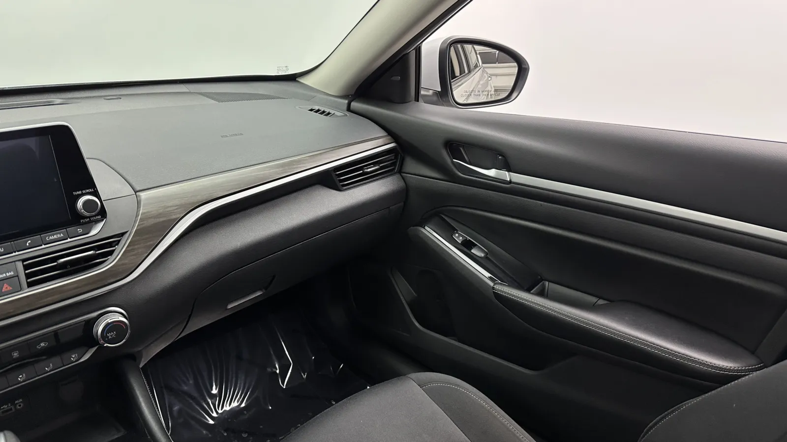 Nissan Altima photo 29