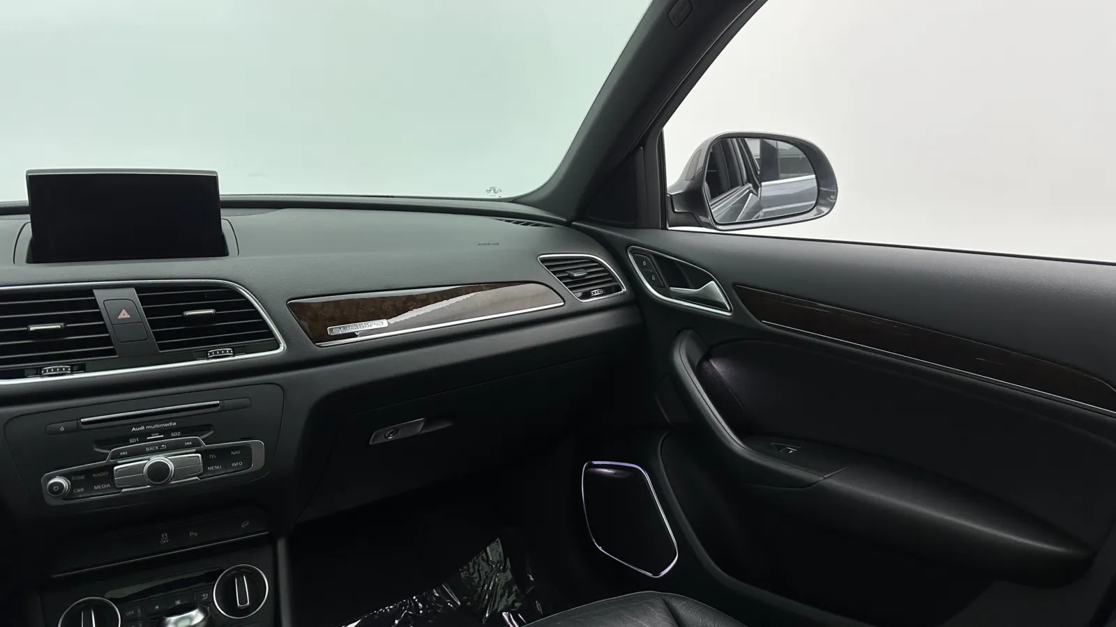 Audi Q3 photo 39