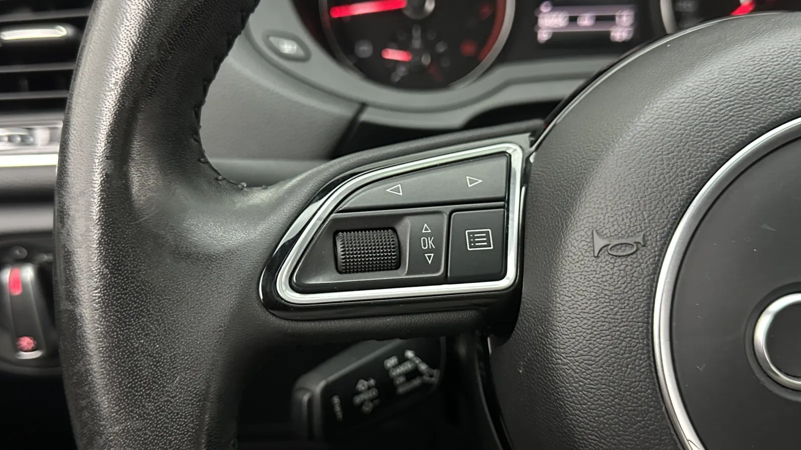 Audi Q3 photo 22