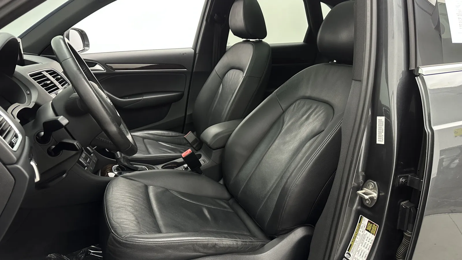 Audi Q3 photo 16