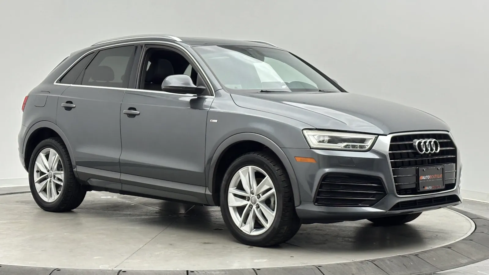 Audi Q3 photo 3