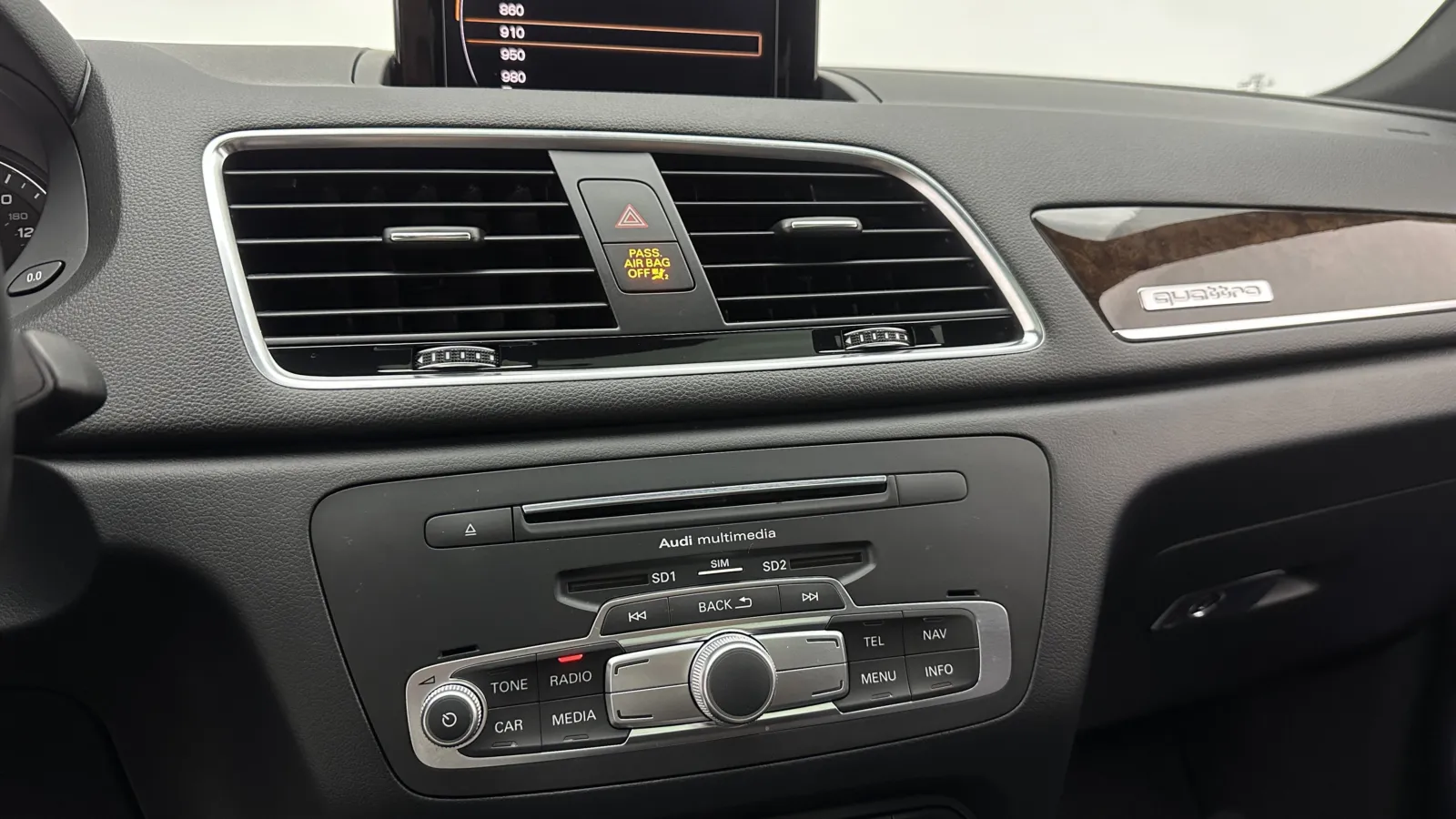Audi Q3 photo 18