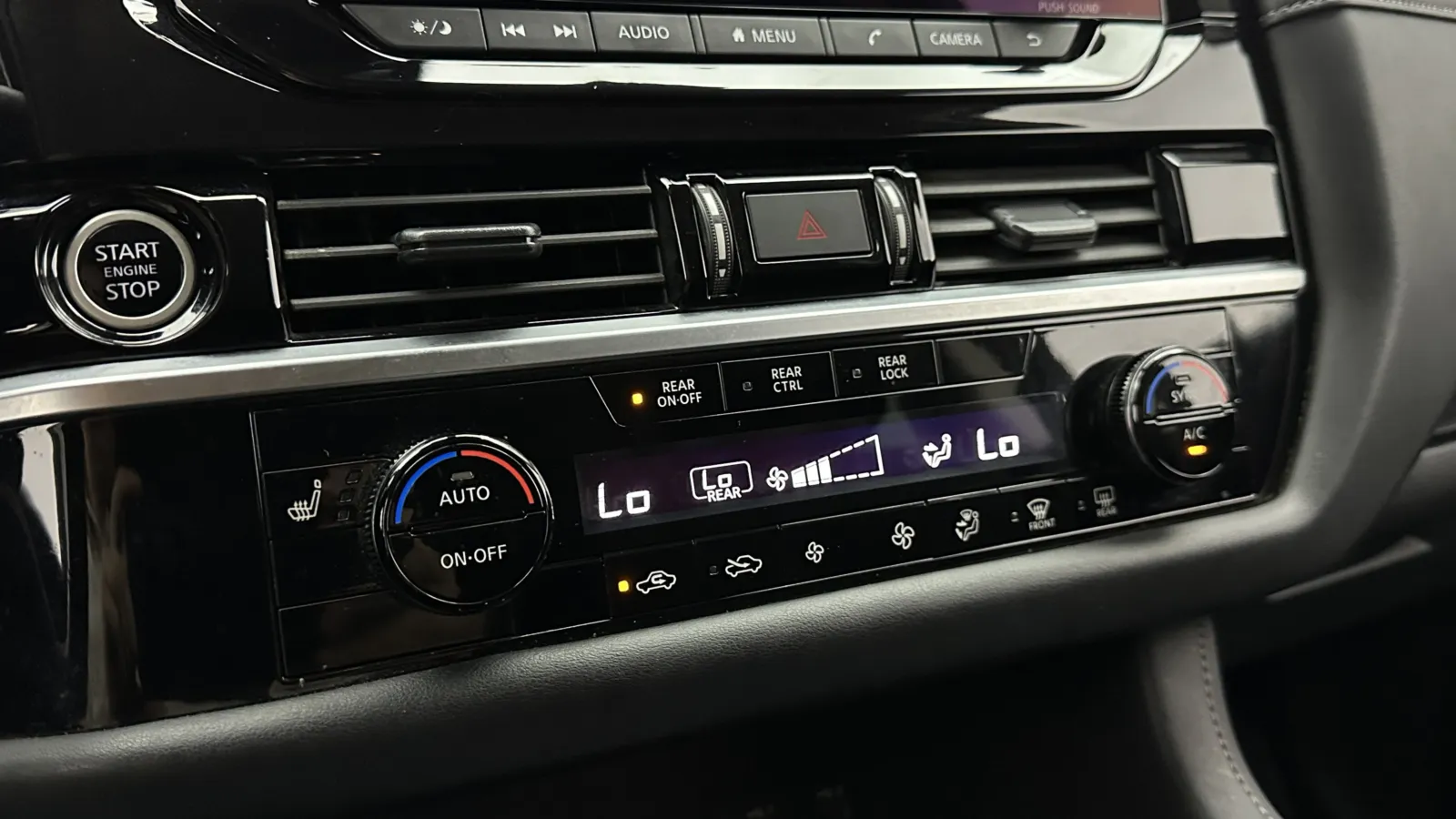 Nissan Pathfinder photo 18