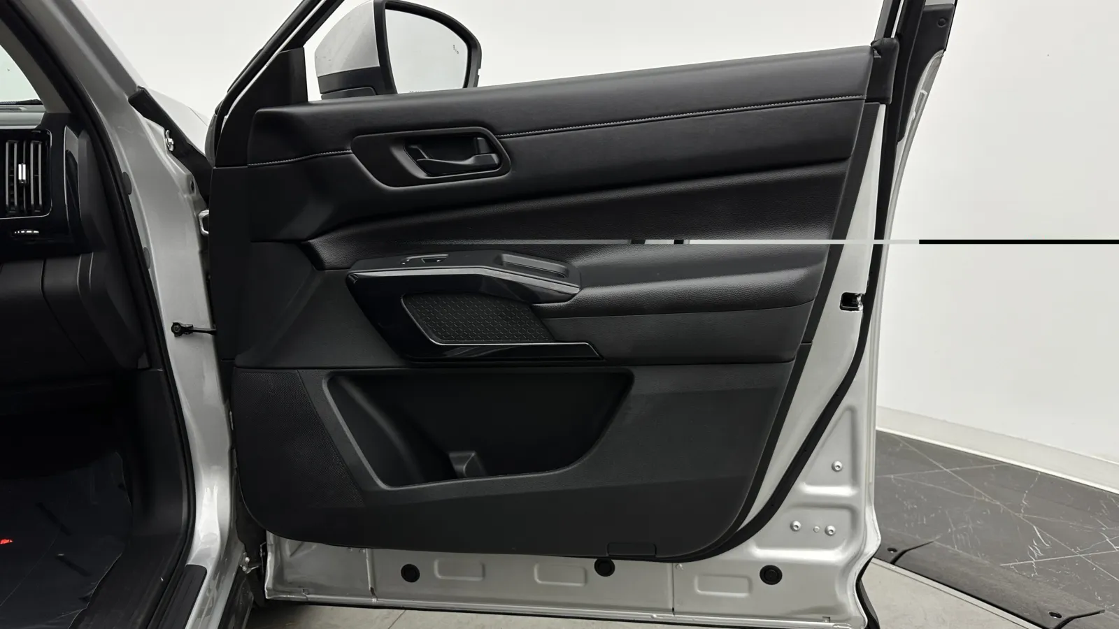 Nissan Pathfinder photo 34