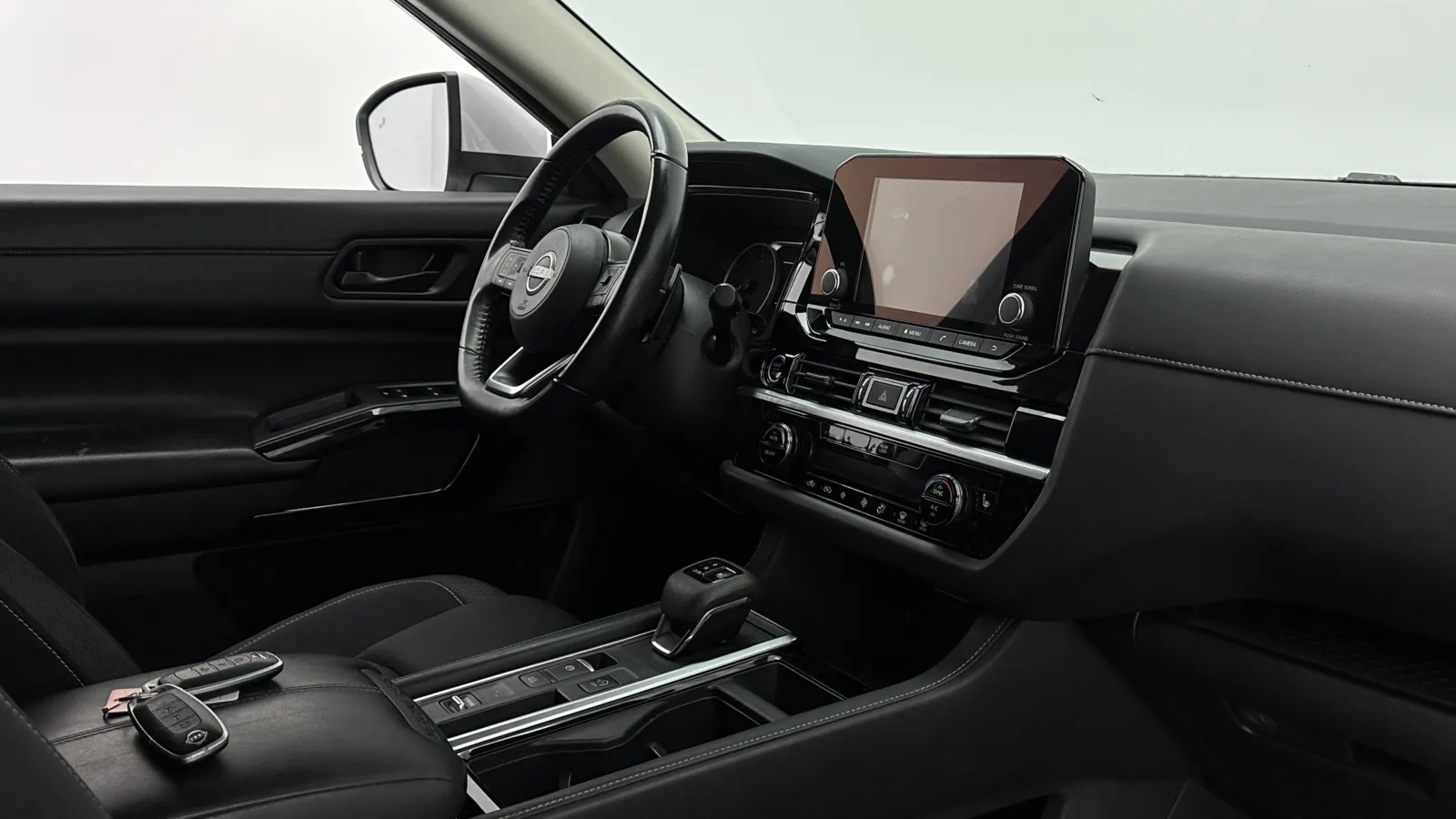 Nissan Pathfinder photo 35
