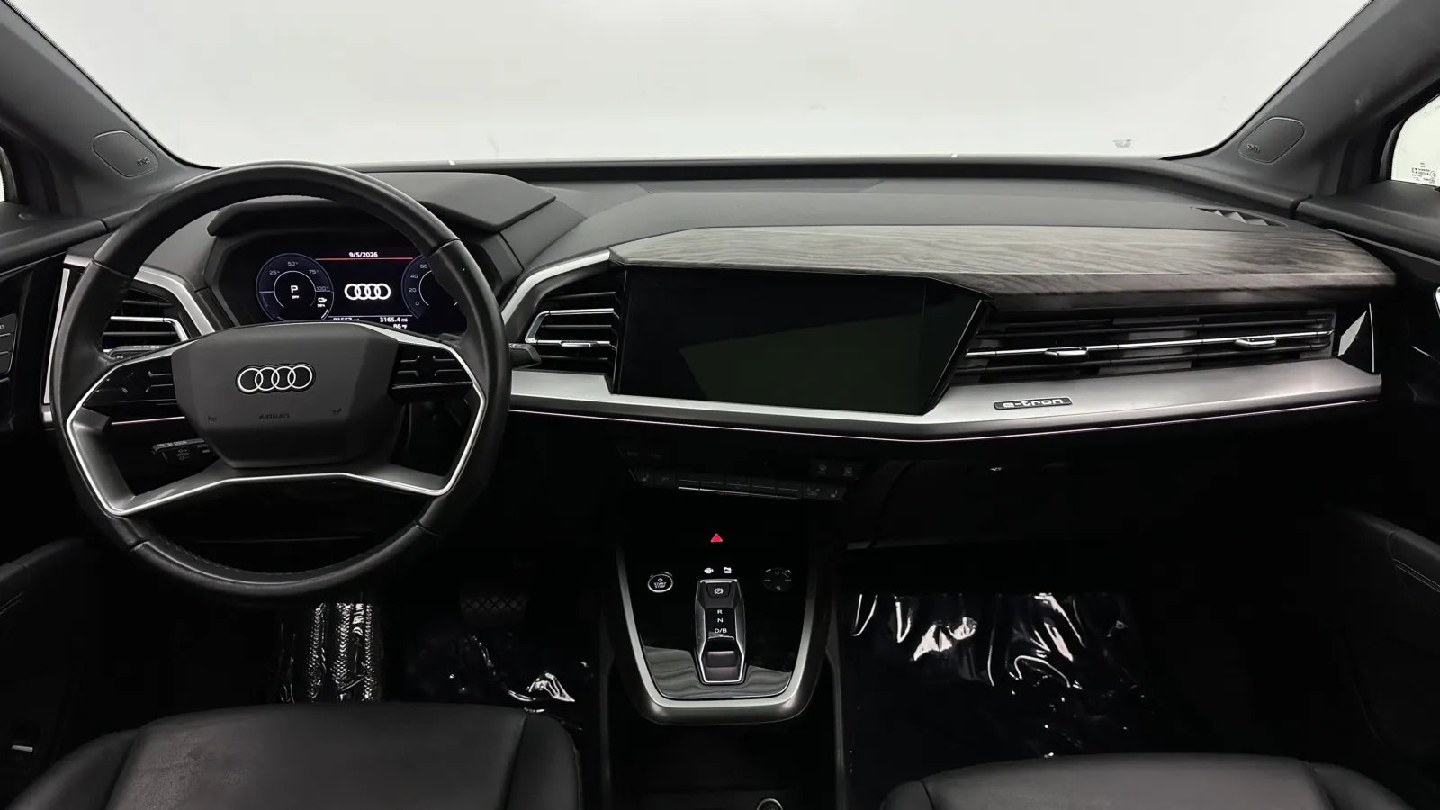 Audi Q4 photo 30