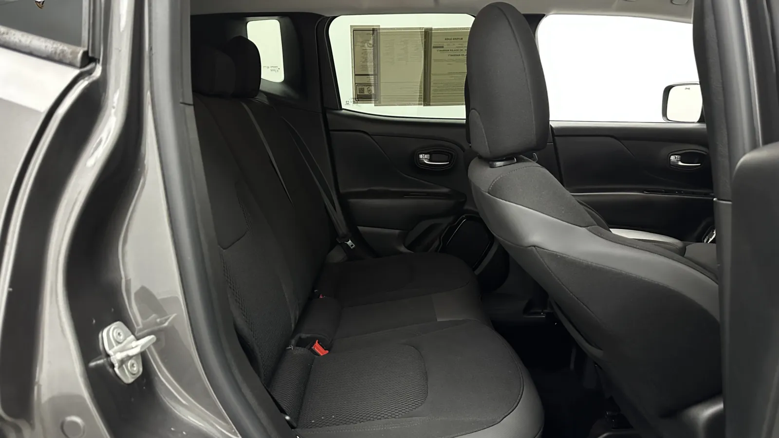 Jeep Renegade photo 29