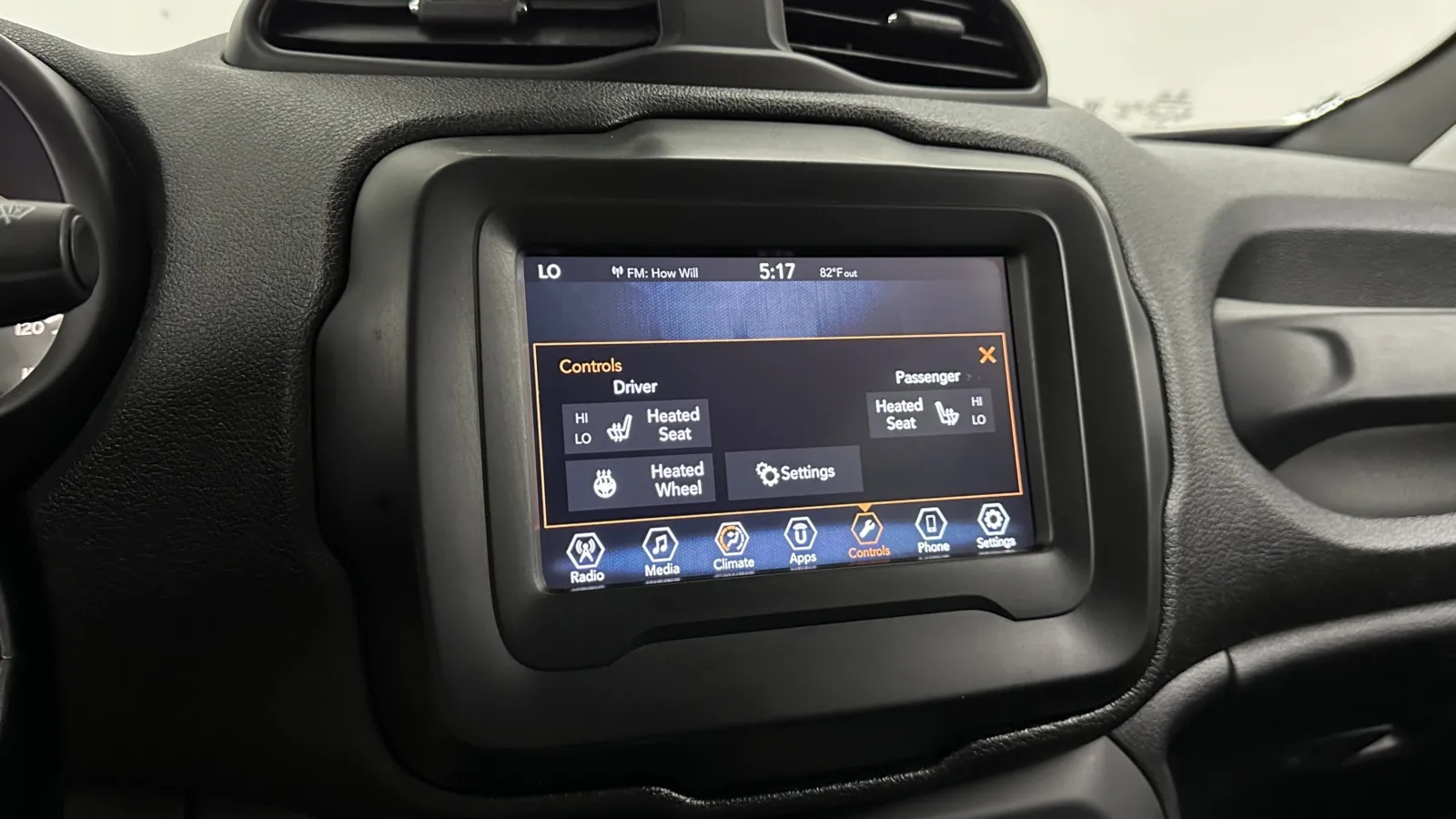 Jeep Renegade photo 20