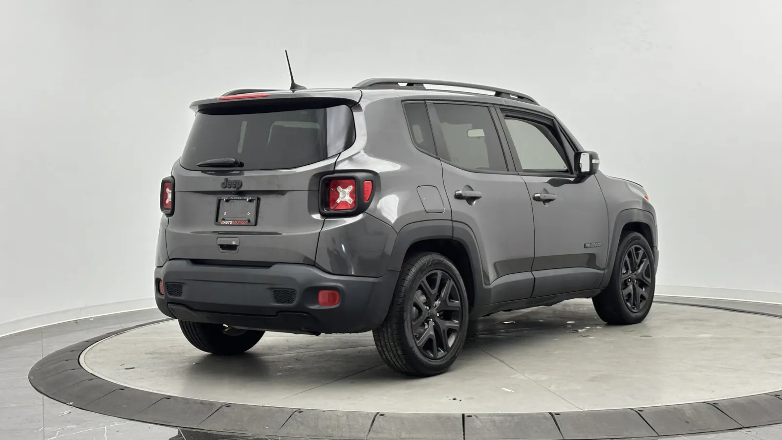 Jeep Renegade photo 7