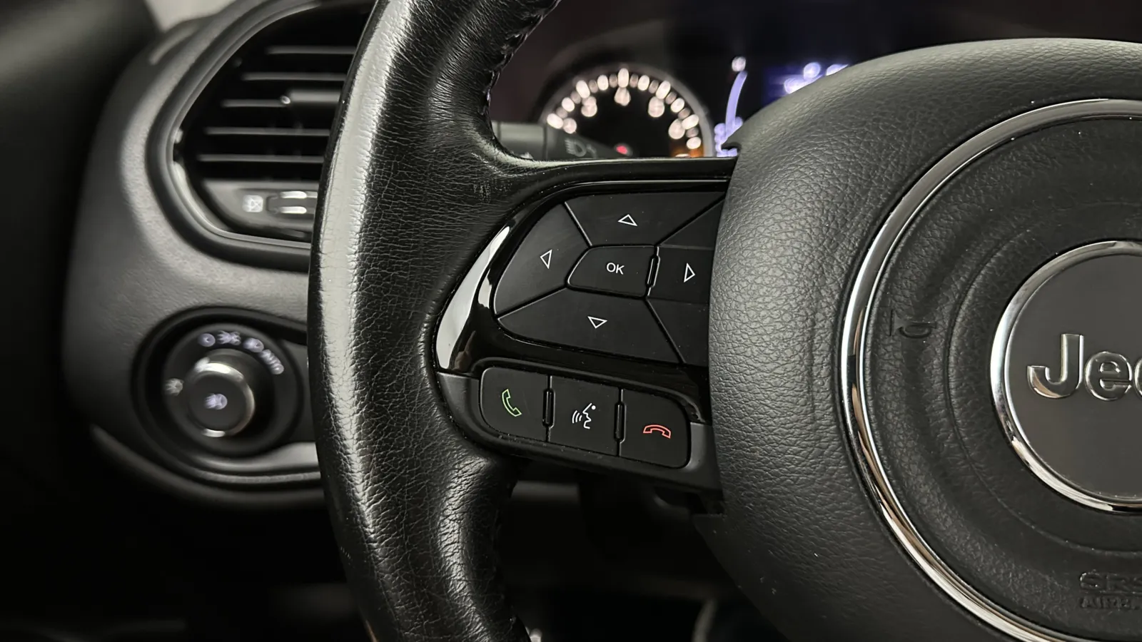 Jeep Renegade photo 21