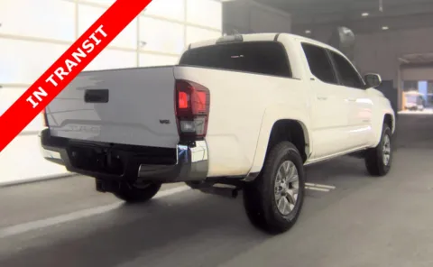 More photos of 2018 Toyota Tacoma SR5 at Auto Boutique Florida, FL