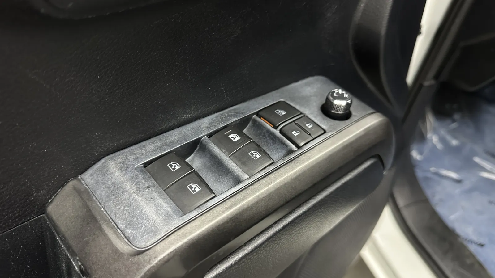 Toyota Tacoma photo 11