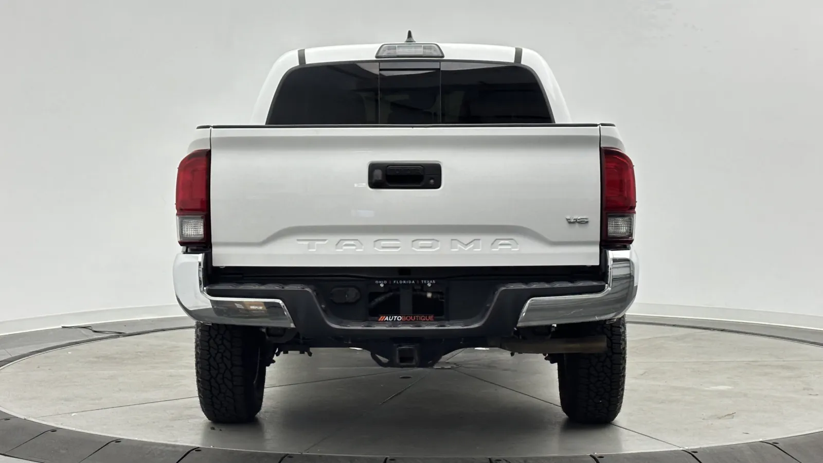 Toyota Tacoma photo 6