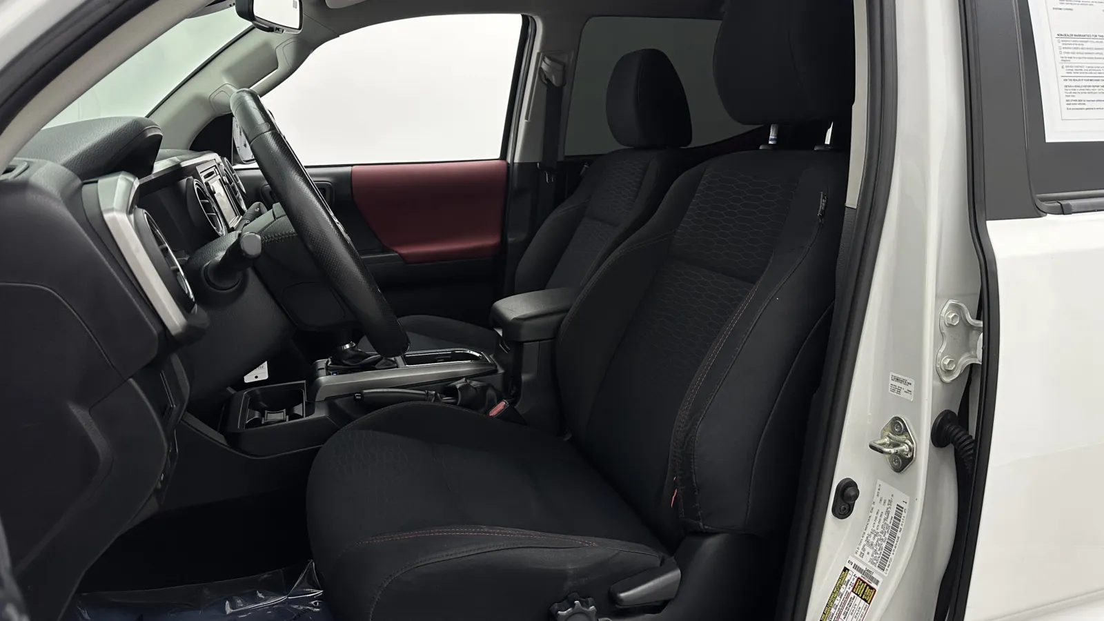 Toyota Tacoma photo 12